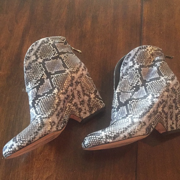 Diane von FonFurstenberg - Picture 4 of 8